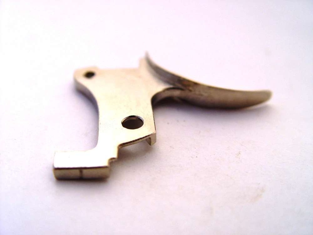 Spoušť napínáček pravá